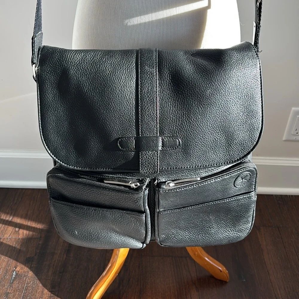 Bosca Pebbled Leather crossbody bag